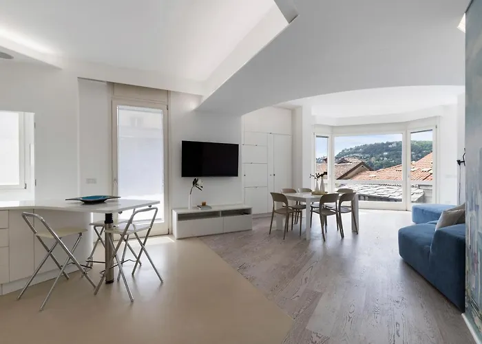 Borgo Coloniola View 科莫